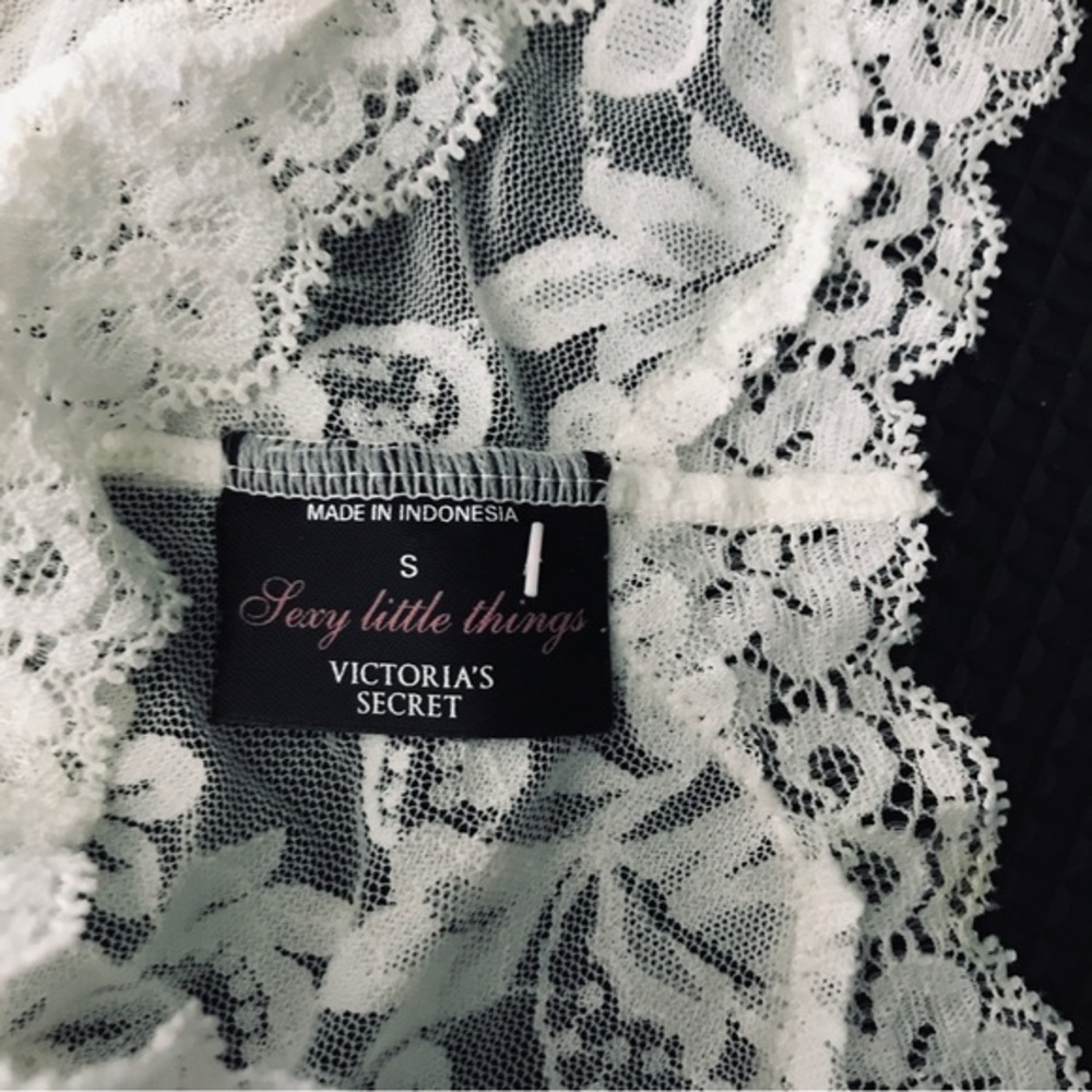 NWOT Sexy Little‎ Things Lace Panty Victoria’s Secret- One left - Picture 5 of 7